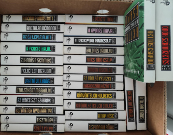 28 db a Vil�gsikerek sorozatb�l