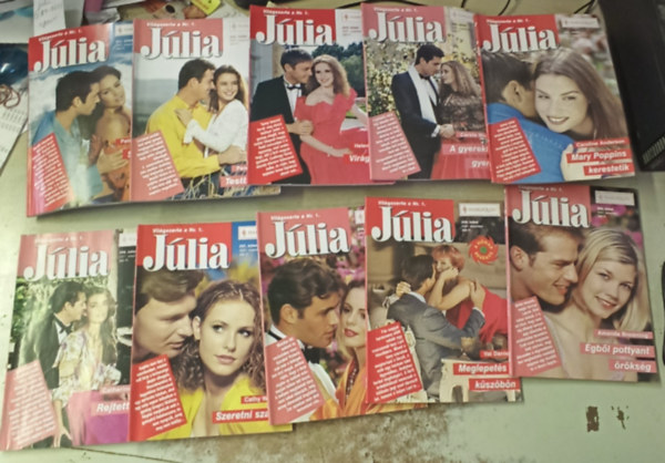 Penny Jordan, Helen Brooks, Carole Mortimer, Tbb szerz Patricia Wilson - 10 Jlia magazin (251-260) lapszmig: Sziklra plt hz +Testbeszd +Virgzn +A gyereklny gyereke +Mary Poppins kerestetik +Rejtett kincs +Szeretni szabad +Jogom van hozzd +Meglepets a kszbn +gbl pottyant rksg