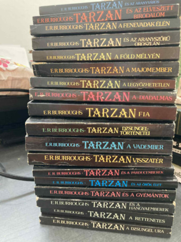 E. R. Burroughs - 18 db Tarzan ktet
