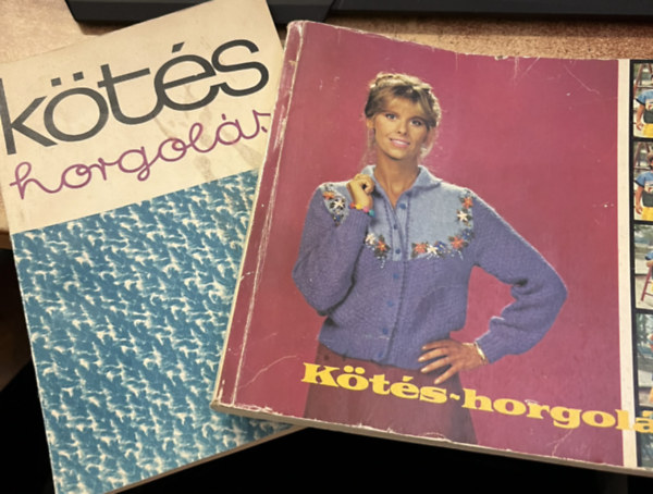 Magyar N�k Orsz�gos Tan�csa - 2 db K�t�s horgol�s 1968 +1985