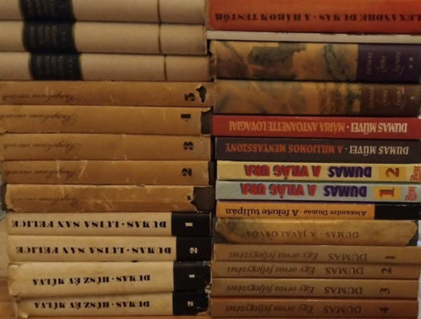 SZERZ� Alexandre Dumas - 26db Alexandre Dumas k�nyv : Monte Cristo Gr�fja I-III - Luisa Nan Felice 1-2 - H�sz �v m�lva 1-2 - A h�rom test�r - Emma Lyonna 1-2 - M�ria Antoanette lovagjai - A milliomos menyasszony - A vil�g ura 1-2 - A fekete tulip�n - � j�vor orvo