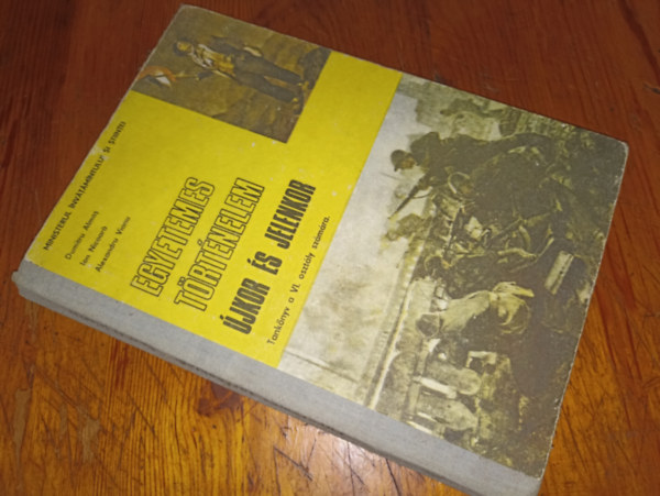 Tbb szerz - Egyetemes trtnelem jkor s jelenkor