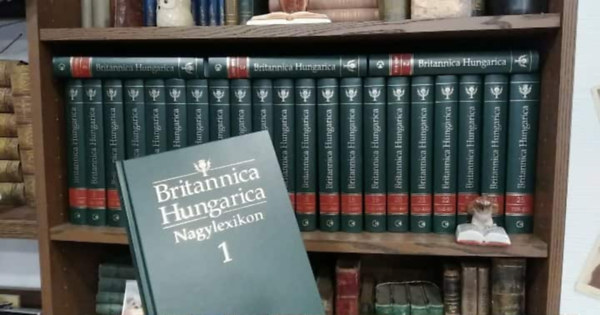 N�dori Attila  (f�szerk.) - Britannica Hungarica Nagylexikon 1-25.