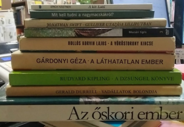 Josef Wolf - Gerald Durrel, Rudyard Kipling, G�rdonyi G�za, Holl�s Korvin Lajos, Jonathan Swfit, Erich K�stner Zdenek Burian - 9 db-os K�NYVMENT� AJ�NLAT, ifj�s�gi: Az �skori ember+ Vad�llatok bolondja+ A dzsungel k�nyve+ A l�thatatlan ember+ A V�r�storony kincse+ Mocs�ri tigris+ Gulliver utaz�sa Lilliputban+ Mit kell tudni a nagymacsk�kr�l?+ A k�t Lotti