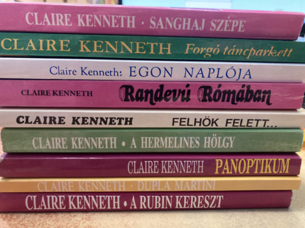 Claire Kenneth - 9 db Claire Kenneth k�nyvcsomag