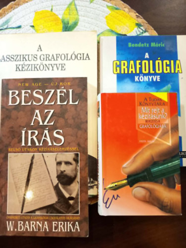 W. Barna Erika, Bendetz Móric, Albert E. Hughes Gál Péter-Miklós Judit - Grafológia könyvcsomag 4 darabos könyvcsomag: A klasszikus grafológia kézikönyve, Beszél az írás, A grafológia könyve, Mit rejt a kézírásunk? Bevezetés a grafológiába