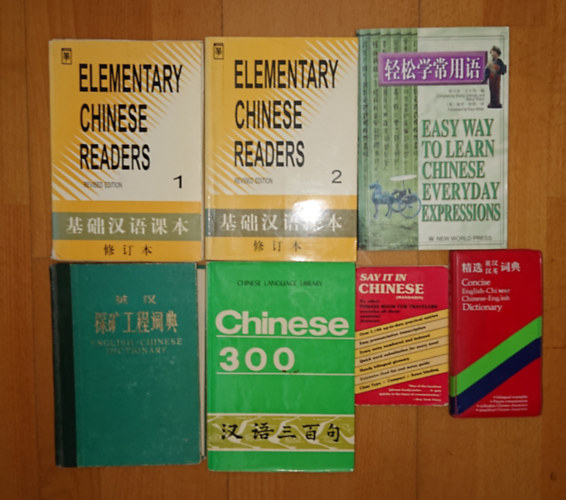 7 k�nai nyelvk�nyv angol nyelven: Say it in Chinese, Chinese 300, Elementary Chinese Readers 1-2., Easy Way to Learn Chinese Everyday Expressions, English-Chinese Dictionary
