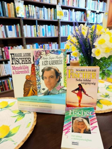 Marie Louise Fischer - Marie Louise Fischer k�nyvcsomag 7 darabos K�NYVMENT� AJ�NLAT: F�l l�bbal a mennyorsz�gban, Soha t�bb� szeg�nys�g, A sz�v al�rendel�se, Menek�l�s a h�remb�l, T�l�rad� szeretet, Kiharcolt boldogs�g, Nem �lom csup�n
