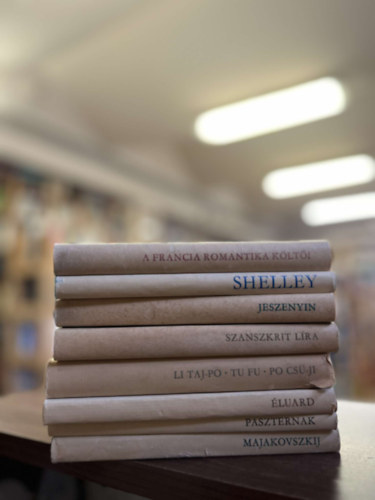 8 db Lyra Mundi knyv