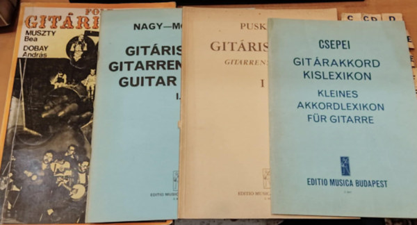Puskás Tibor, Nagy Erzsébet- Mosóczi Miklós, Muszty Bea Csepei Tibor - Dobay András - 4 db gitártanulás: Gitárakkord kislexikon + Gitáriskola I. + Gitáriskola I. + Folk gitáriskola