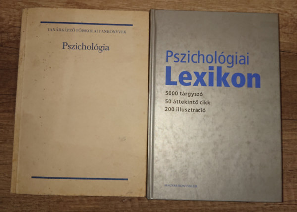 2 fontos knyv pszicholgit tanulknak: Pszicholgia (Tanrkpz Fiskolai Tanknyvek), Pszicholgiai lexikon