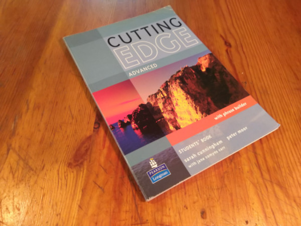 Peter Moor - Sarah Cunningham (szerk.) - Cutting Edge advanced Students Book with phrase builder