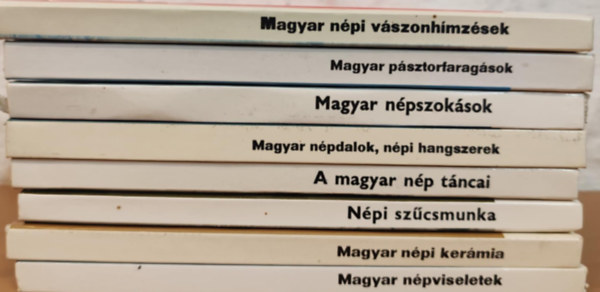 Magyar nprajzi knyvcsomag