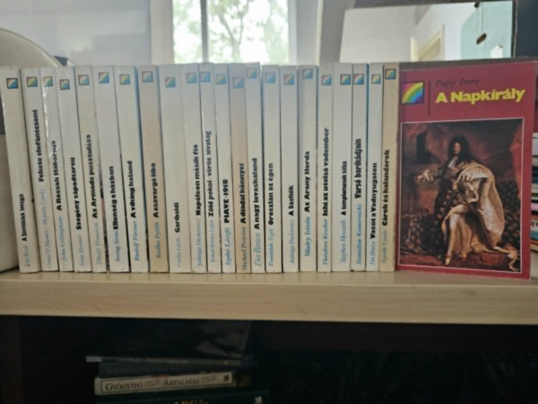 Ugo Rankl - Daniel P. Mannix / Malcolm Cowley - John Gillingham - Stan Steiner - David Howarth - Irving Stone - Rudolf Pörtner - Radko Pytlík - Csorba László - Jadwiga Dackiewicz - Katona Kovács - 23db Szivárvány könyvek sorozatból, KÖNYVMENTŐ AJÁNLAT: A Szentlélek lovagja + Fekete elefántcsont + A Rózsák Háborúja + Szegény sápadtarcú + Az Armada pusztulása + Ellenség a házban + A viking kaland + A csavargó liba + Garibaldi