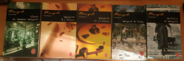 Georges Simenon - 5 db Maigret, francia: Maigret et le tueur; Maigret � l'�cole; Maigret � Vichy; La Folle de Maigret; L'Amie de Madame Maigret