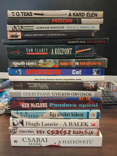 T. O. Teas, Robert Bloch, Alistair MacLean, Adam Kennedy, Tom Clancy, Sringer Kroly, Arthur Herzog, Allen Sharp, Colin Evans, Georges Simenon, Ken McClure, Ken McClure, Csabai Mrk Giuseppe Fava - 17 db krimi KNYVMENT AJNLAT: Szicliai maffia, A kard ln, Pszicho, Hall a Forma-1-en, A domin-elv, A kzpont, Indul az n barkterhzam, Cet, Sherlock Holmes megoldatlan este, Robin Hood, Gyilkos orvosok, Maigret s a kicsi Albert,