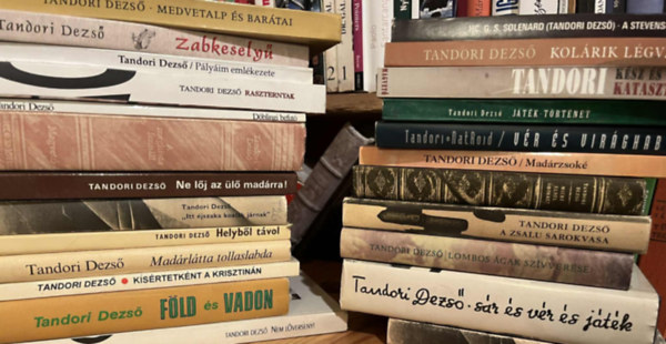 23 db Tandori Dezs� k�nyv