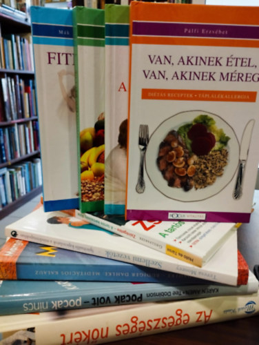 Dr. Somi Ildik�, Pusk�s Ildik�, M�k Erzs�bet, Marion Grillparzer, Teresa Moorey, R�diger Dahlke, Karen Amen P�lfi Erzs�bet - Eg�szs�g csomag- 9 darabos: Fitneszdi�ta, Gy�gy�t� �telek, Gy�zelem a n�tha felett, Van akinek �tel, van akinek m�reg, Zs�r�get�s, Medit�ci�s kalauz, Szellemi vezet�k, Pocak volt, pocak nincs, Az eg�szs�ges n�k�rt