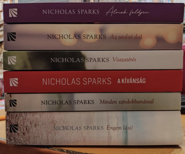 Nicholas Sparks - 6 db Nicholas Sparks: lmok fldjn + Az utols dal + Visszatrs + A kvnsg + Minden szvdobbanssal + Engem lss!