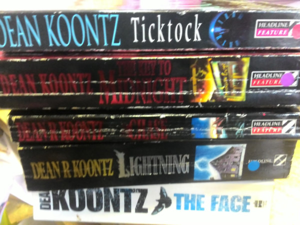 Dead Koontz - 5 db. Dean Koontz angol nyelvű könyv: Ticktock, The key to midnight, Chase, Lightning, The face