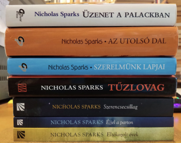 Nicholas Sparks - 7 db Nicholas Sparks: Az utols dal; jjel a parton; Eltkozolt vek; Szerelmnk lapjai; Szerencsecsillag; Tzlovag; zenet a palackban