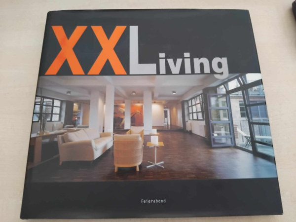 Lizzie Gilbert-Frege  (editor) - XX LIVING