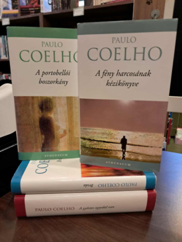 Paulo Coelho - 4 db-os Paulo Coelho KNYVMENT AJNLAT: A fny harcosnak kziknyve, Brida, A portobelli boszorkny, A gyztes egyedl van