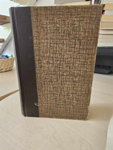 Kreybig Rudolf - Az orvvadász (regény a hajdani huszáréletből)