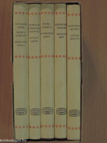 Horv�th-Zsigmond-Ga�l-Korach-M�ra-Tasn�di Kubacska - A m�lt magyar tud�sai I-V. (Jedlik �nyos - Be�thy Le� - Rodiczky Jen� - Wartha Vince - L�czy Lajos) - V�d�dobozban. A tud�sok fekete-feh�r arck�peivel illusztr�lva.