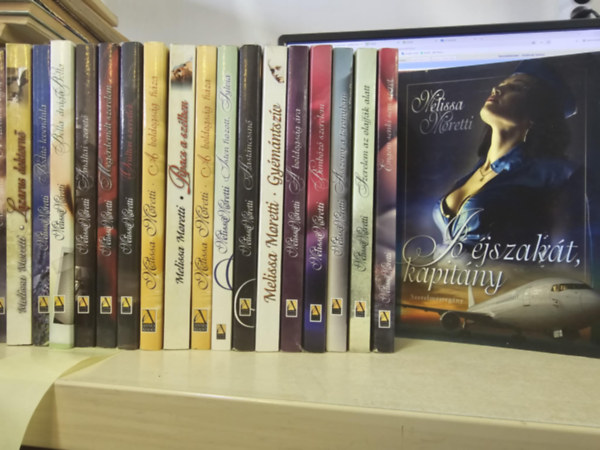 Melissa Moretti - 20db Melissa Moretti, K�NYVMENT� AJ�NLAT: Holdf�ny hotel, A szerelem szigete, Lazarus doktorn�, B�d�t� levendula, Bella a dr�ga Bella, A m��ltai szeret�, Meg�rdemelt szerelem, �r�lten szeretlek, A boldogs�g h�za, Pipacs a sz�lben, A