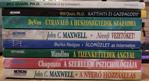 Burke Hedges, John C. Maxwell, Dick DeVos, Og Mandino, Bill Quain Gary Chapman - 8 db zleti-pszicholgia: A nyer hozzlls; A szerelem pszicholgija; A tizenkettedik angyal; lomzlet az interneten; Gyzzk le az idhinyt!; Kattints s gazdagodj!;Nevelj vezetket!; traval a huszonegyedik szzadba