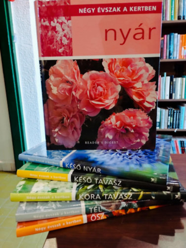 Ngy vszak a kertben knyvcsomag 6 darabos KNYVMENT AJNLAT: Nyr, Ks nyr, K tavasz, Kora tavasz, Tl , sz