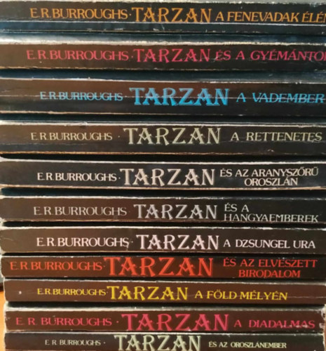 11 db Tarzan knyv