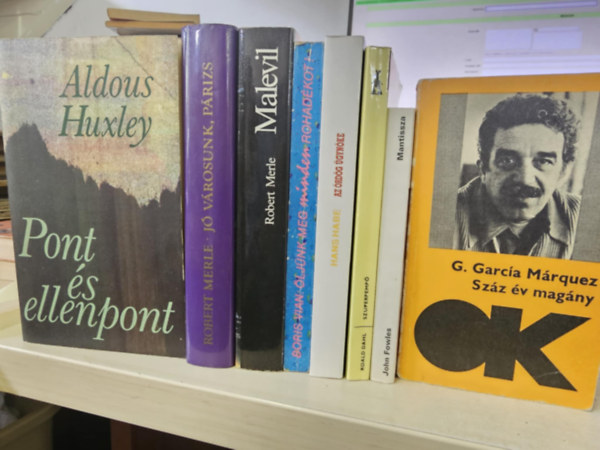 Robert Merle, R. Merle, Boris Vian, Hans Habe, Roald Dahl, John Fowles, Gabriel García Márquez Aldous Huxley - 8db regény, KÖNYVMENTŐ AJÁNLAT: Pont és ellenpont+ Jó városunk, Párizs+ Malevil+ Öljünk meg minden rohadékot+ Az ördög ügynöke+ Szuperpempő+ Mantissza+ Száz év magány (kopottas!)