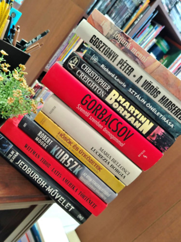 Maria Bellonci, Tibor Wittman Gosztonyi P�ter - K�NYVMENT� AJ�NLAT, 10 DB. Vil�gt�rt�nelem. Haza fogunk menni+ A V�r�s Hadsereg+ Szt�lin �n�let�r�sa+ Martin Borman+ Gorbacsov+ Lucrezia Borgia+ H�s�k �s �tk�zetek+ Kurszk+ Latin-Amerika t�rt�nete+ Jedburgh-m�velet