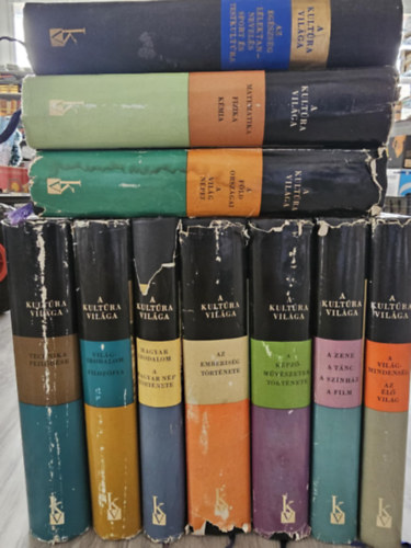 10 k�tet a kult�ra vil�ga sorozatb�l: Magyar irodalom, a magyar n�p t�rt�nete+ Az emberis�g t�rt�nete+ Vil�girodalom - Filoz�fia+ A technika fejl�d�se+ A k�pz�m�v�szetek t�rt�nete+ A zene, a t�nc, a sz�nh�z, a film+ A vil�gmin