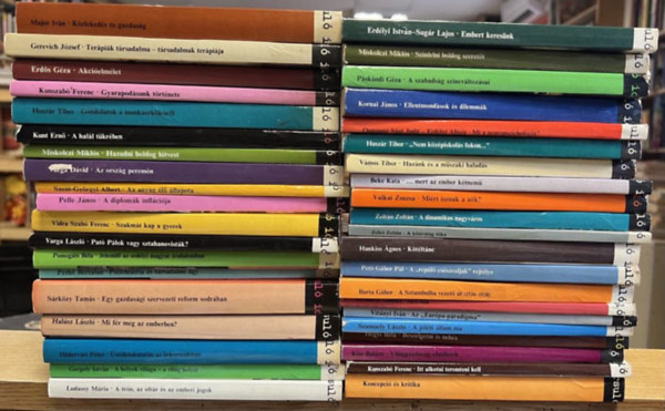 Major Ivn, Gerevich Jzsef, Erds Gza, Kunszab Ferenc, Kunt Ern, MIskolczi Mikls, Varga Dvid, Szent-Gyrgyi Albert, Pelle Jnos, Vidra Szab Ferenc, Varga Lszl, Pom Huszr Tibor - 40 db Gyorsul id ktet: Kzlekeds s gazdasg, Terpik trsadalma - trsadalmak terpija, Akcielmlet, Gyarapodsunk trtnete, Gondolatok a munkaerklcsrl, A hall tkrben, Hazudni boldog hitvest, Az orszg peremn,