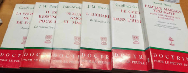 Bernard Franck, J.-M.  Perrin, o. p., Jean-Marie Aubert Gabriel-Marie Garrone (Joseph-Marie) - 6 db Doctrine pour le peuple de Dieu: La profession de foi de Paul VI (1); Il est ressuscit� pour moi (2); Sexualit� amour et mariage (7); L'Eucharistie (8); Le Credo lu Dans L'Hiatoire (12); Famille Mariage Sexualit� (13)