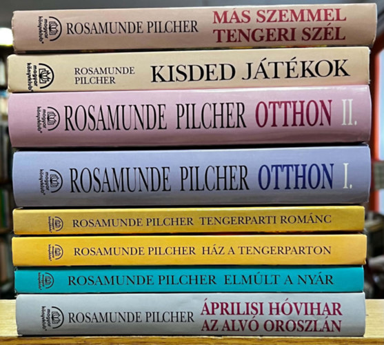 Rosamund Pilcher - 9 db Pilcher könyv: Más szemmel - Tengeri szél, Kisded játékok, Otthon I-II., Tengerparti románc, Ház a tengerparton, Elmúlt a nyár, Áprilisi hóvihar - Az alvó oroszlán