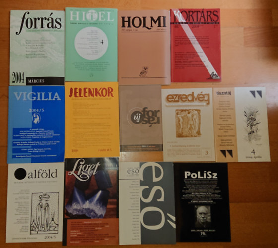 13 magyar irodalmi foly�irat 2004-b�l: Forr�s 2004/m�rcius, Hitel 2004/�prilis, Holmi 2004/m�rcius, Kort�rs 2004/janu�r, Alf�ld 2004/5, Liget  2004/�prilis, Es�  2004/tavasz, PoL�Sz 2004 2004/febru�r-m�rcius, Vig�lia 2004/5 (teljes lis