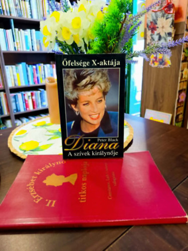 Lady Crabtree válog Constance Peter Black - Windsor-ház könyvcsomag: Diana, a szívek királynője, II. Erzsébet királynő titkos naplója