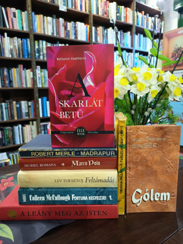 Lev Tolsztoj, Muriel Romana, Robert Merle, Oriana Fallaci, Isaac Bashevis Singer, Nathaniel Hawthorne Colleen McCullough - Világirodalom könyvcsomag 8 darabos KÖNYVMENTŐ AJÁNLAT: A leány meg az isten, Fortuna kegyeltjei 1, Feltámadás, Marco Polo I. - A velencei karaván, Madrapur, A haszontalan nem, Gólem, A skarlát betű