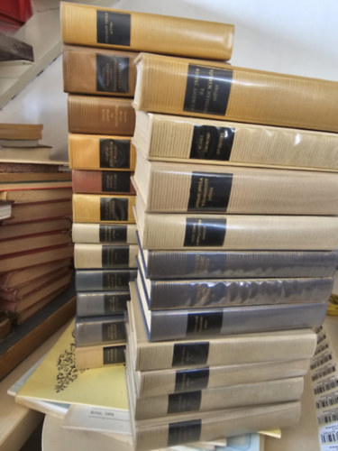 Janus Pannonius, Heltai Gáspár Pázmány Péter - Kemény János Bornemissza Péter - Móricz Zsigmond, Juhász Gyula, Déry Tibor, Kazinczy Ferenc, Péterfy Jenő, Illyés Gyula, Bethlen Miklós - 23db a Magyar remekírók sorozatból, KÖNYVMENTŐ AJÁNLAT: Pázmány Péter művei+ Magyarországi humanisták+ Heltai Gáspár és Bornemissza Péter művei+ Magyar gondolkodók 17. század+ Magyar költők 18. század+ Magyar drámaírók 16-18.