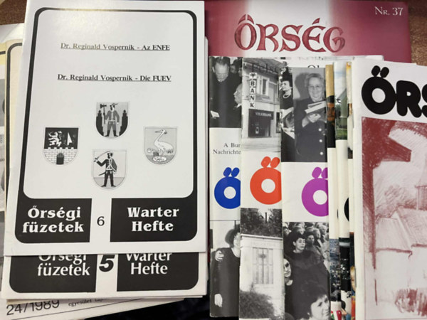 15 db �rs�gi f�zet