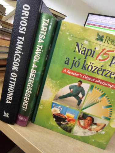 3db Reader's Digest album, KÖNYVMENTŐ AJÁNLAT: Orvosi tanácsok otthonra+ Tartsa távol a betegségeket+ Napi 15 perc a jó közérzetért