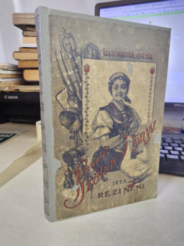 R�zi N�ni - Szegedi szak�csk�nyv - Ezern�l t�bb �telk�sz�t�si utas�t�ssal (Igazi Magyar Konyha)