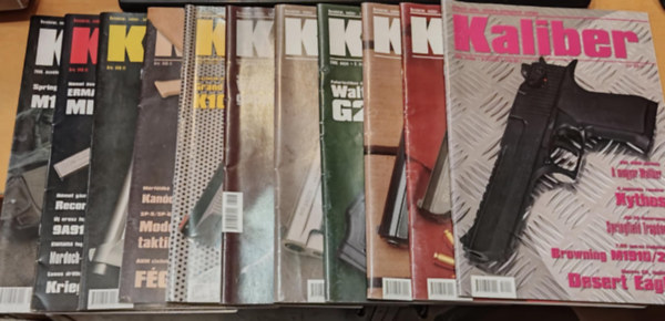 Kalm�r Zolt�n - 11 db Kaliber (�nv�delmi, vad�sz-, katonai �s sportfegyverek szaklapja), sz�rv�nysz�mok (Lapsz�mok a term�klapon)(Direx Media Kft.)