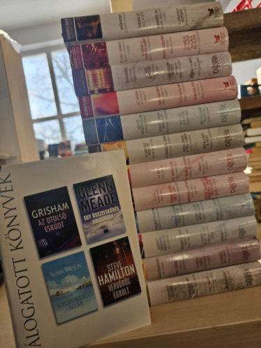 Mary Higgins Clark, Nicholas Sparks, Tami Hoag, Kate Mosse, Lee Child, Joseph Finder, Jill Mansell, John Grisham Michael Connelly - 13db a Reader's Digest Válogatás sorozatból, KÖNYVMENTŐ AJÁNLAT