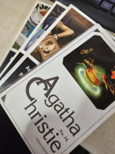 Agatha Christie - 4db Agatha Christie: Hétvégi gyilkosság+ Öt kismalac+ Paddington 16.50+ No. 16