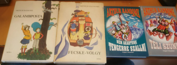 Arthur Ransome - 4 db Arthur Ransome: Fecske-v�lgy + Galambposta + Nem akartunk tengerre sz�llni + T�li sz�nid�